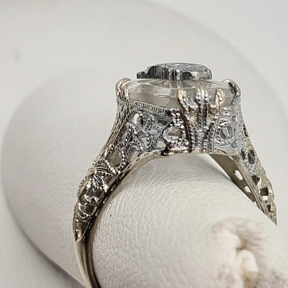 STUNNING VINTAGE 14k Art deco shield camphor ring - Picture 5 of 12